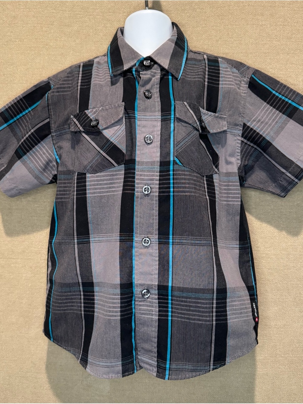 Airwalk Boys Size 7 Plaid Short Sleeve Button Down Shirt Gray Blue